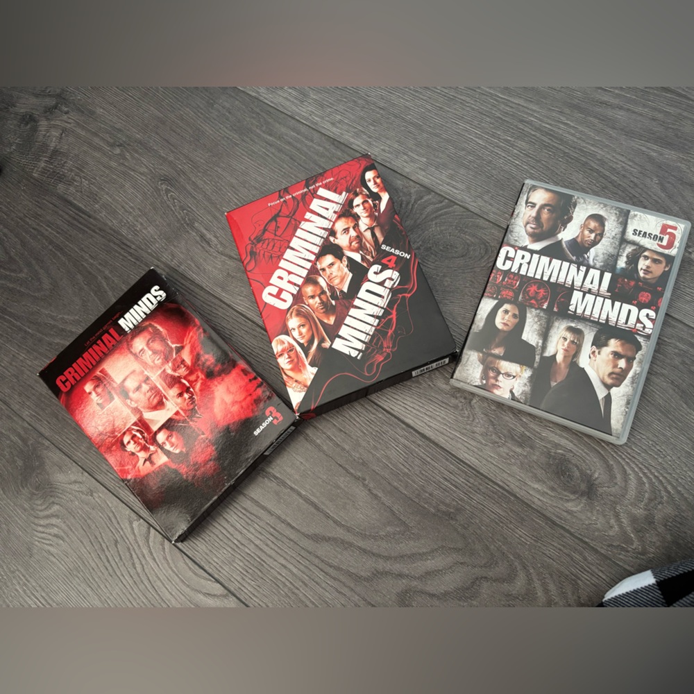 Various Criminal Minds DVD sets